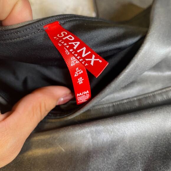 Spanx Faux Leather Leggings Olive - Picture 3 of 5